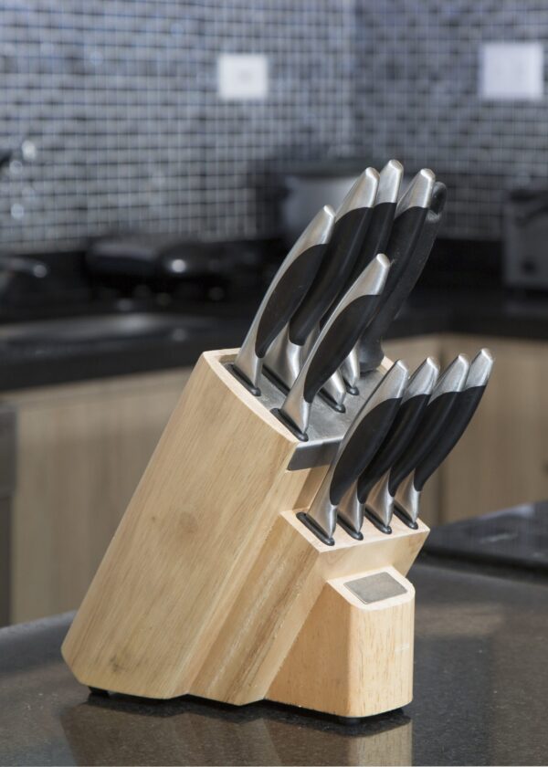 8 Piece Knife Set and Block